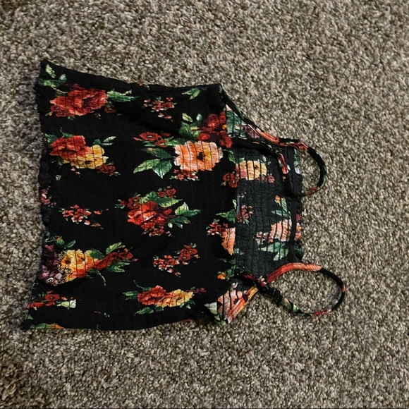 halter crop top - Picture 2 of 3